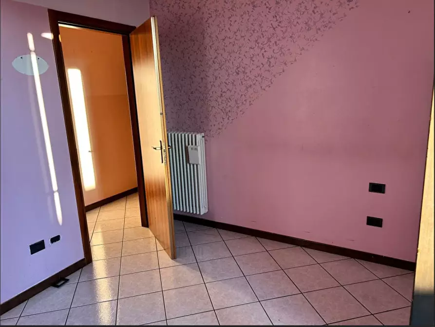 Immagine 11 di Appartamento in vendita  in Frazione Coarezza - Via Narciso Nicola 7 - 21019 Somma Lombardo (VA) a Somma Lombardo