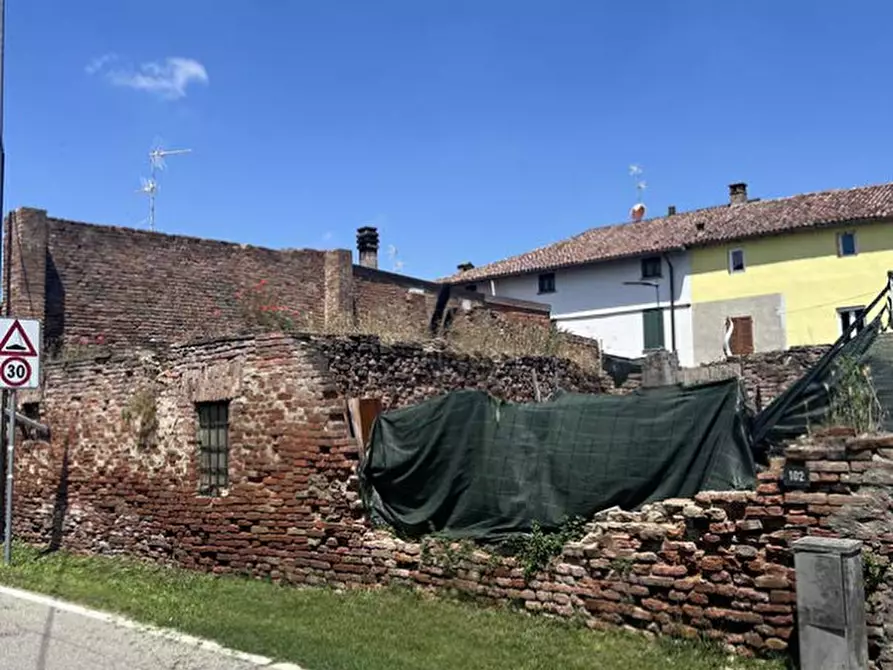 Immagine 2 di Appartamento in vendita  in Via Palazzo 102 - 27040 Mezzanino (PV) a Mezzanino