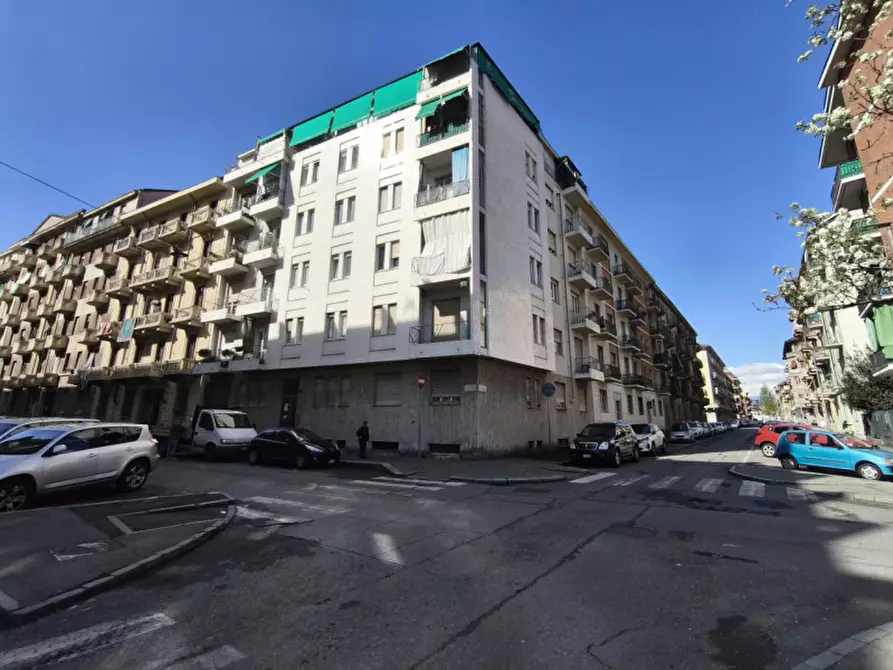 Immagine 1 di Appartamento in vendita  in Via Leinì 85 - Torino (TO) a Torino