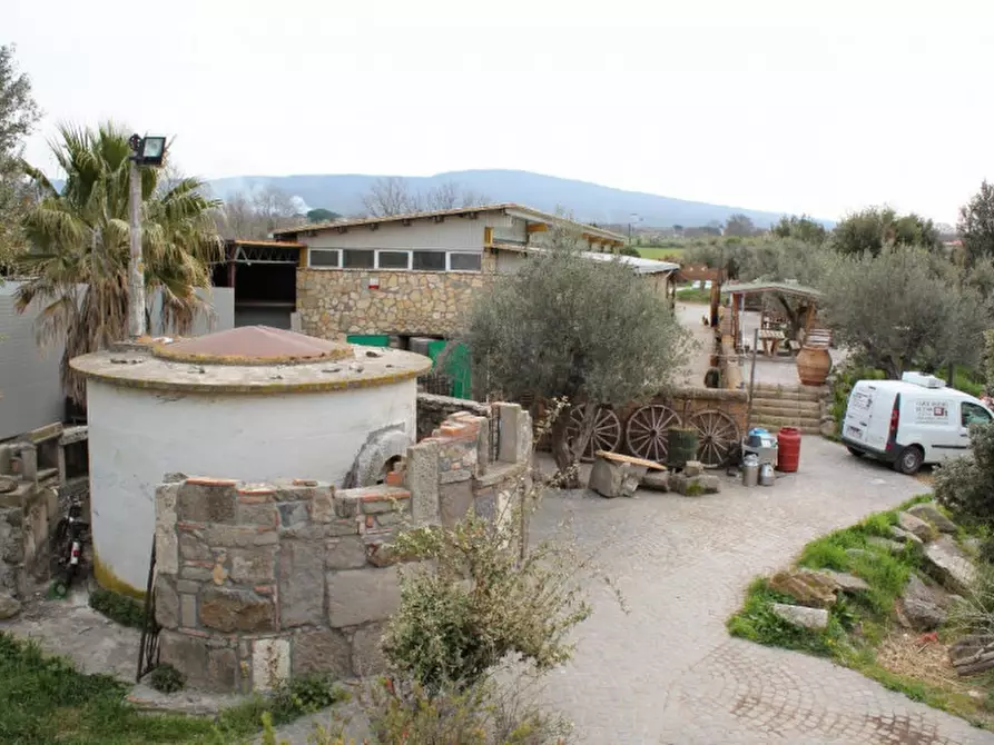 Immagine 2 di Rustico / casale in vendita  in Strada Statale Cassia - 01019 Vetralla (VT) a Vetralla