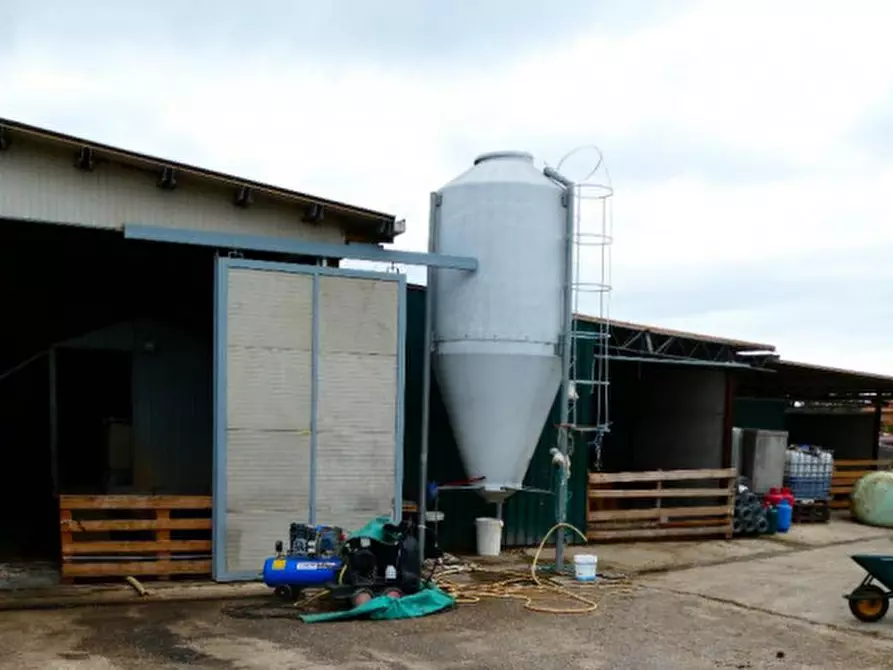 Immagine 5 di Rustico / casale in vendita  in Strada Statale Cassia - 01019 Vetralla (VT) a Vetralla