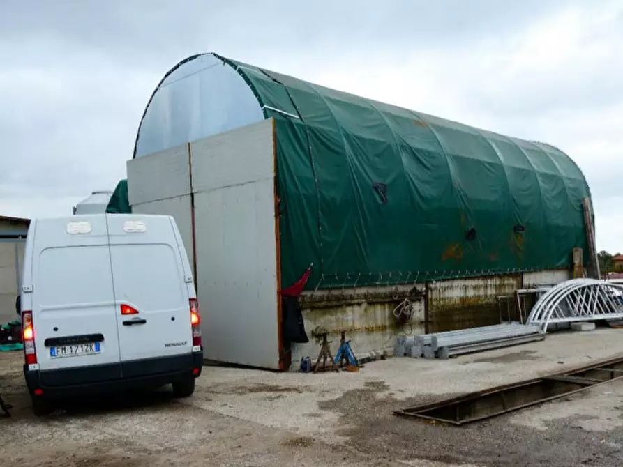 Immagine 7 di Rustico / casale in vendita  in Strada Statale Cassia - 01019 Vetralla (VT) a Vetralla