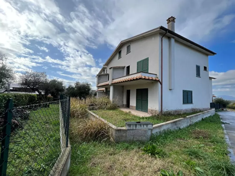 Immagine 1 di Appartamento in vendita  in Via Piave, 53 - 02032 Fara in Sabina (RI) a Fara In Sabina