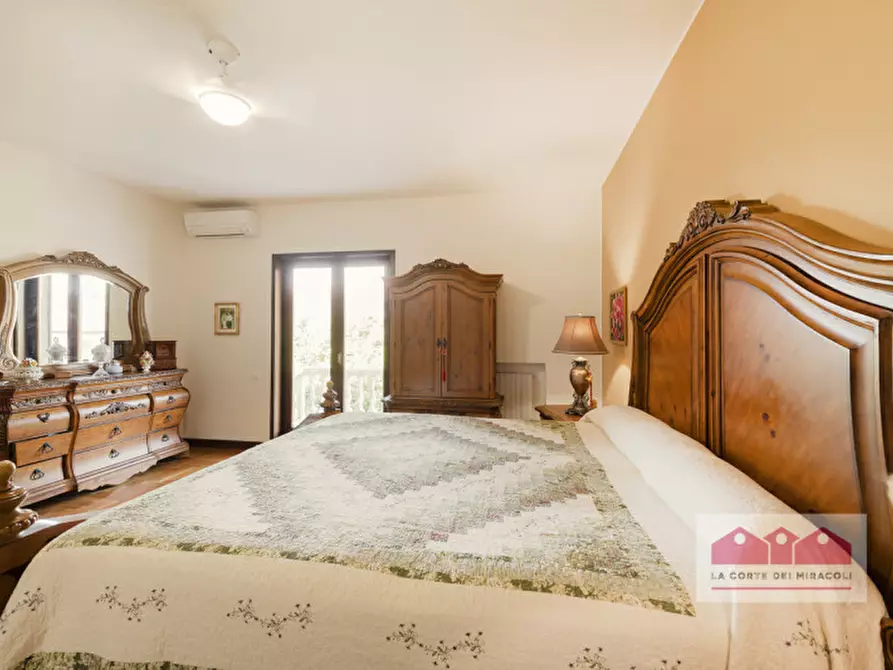 Immagine 18 di Villa in vendita  in Via Silvio Pellico a Caldogno