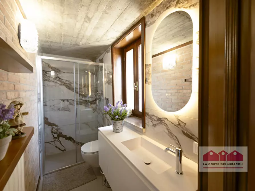 Immagine 22 di Villa in vendita  in Via Silvio Pellico a Caldogno