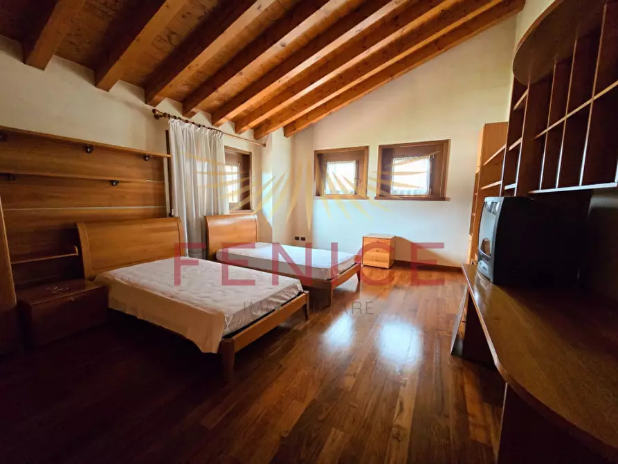 Immagine 24 di Villa in vendita  in Via Monte Rosa a Montebelluna