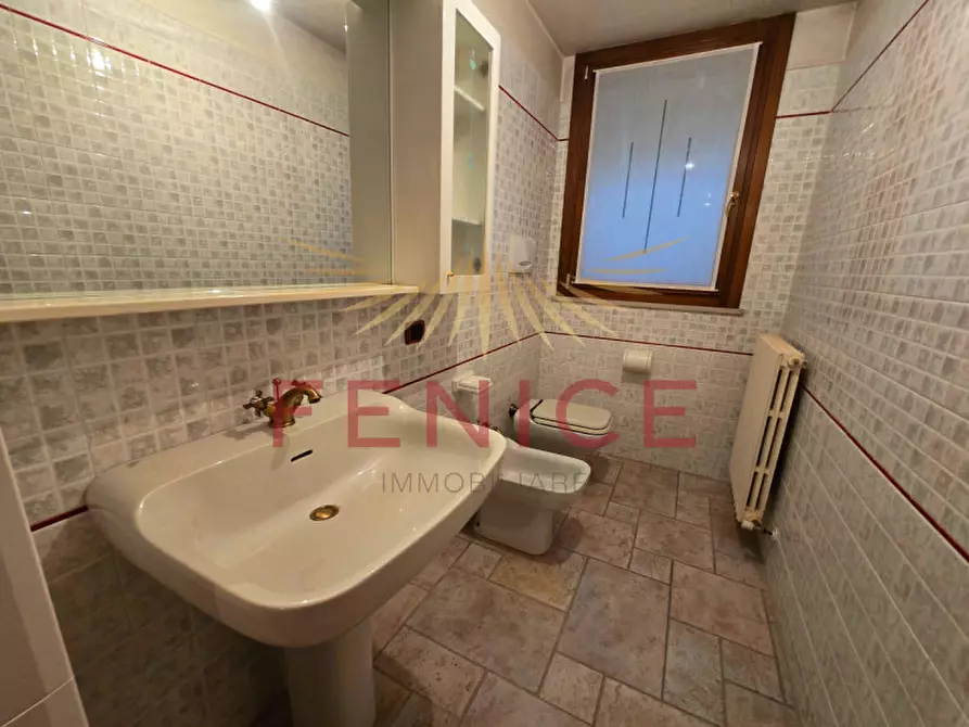 Immagine 34 di Villa in vendita  in Via Monte Rosa a Montebelluna