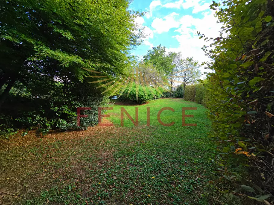 Immagine 53 di Villa in vendita  in Via Monte Rosa a Montebelluna