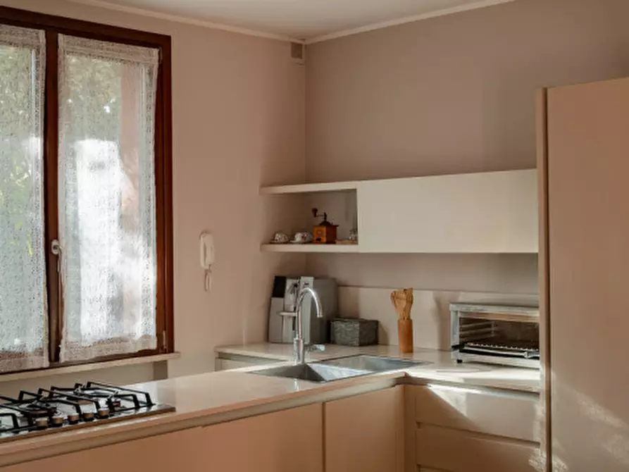 Immagine 11 di Casa bifamiliare in vendita  in Via Dante Alighieri 55 a Curtatone