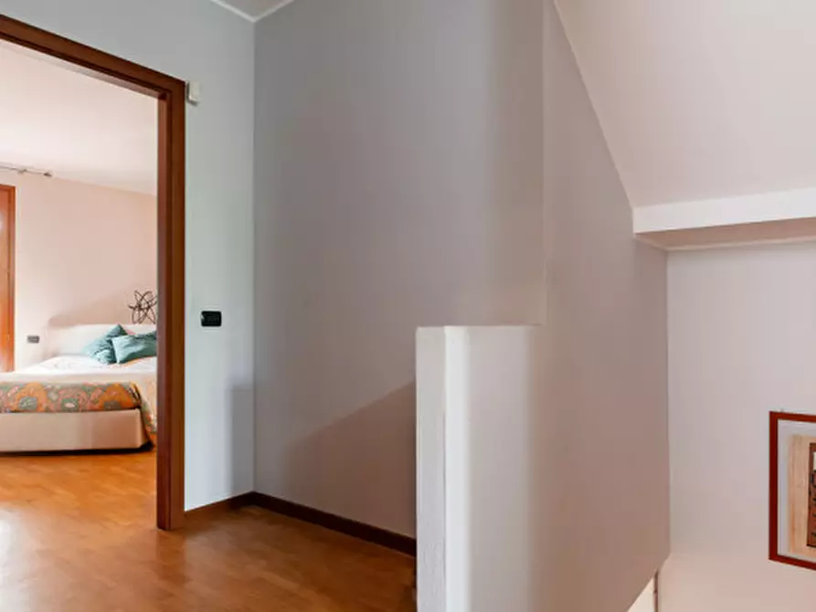 Immagine 17 di Casa bifamiliare in vendita  in Via Dante Alighieri 55 a Curtatone