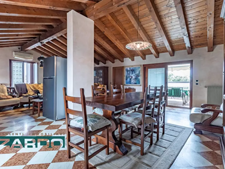 Immagine 4 di Attico in vendita  a Castelfranco Veneto