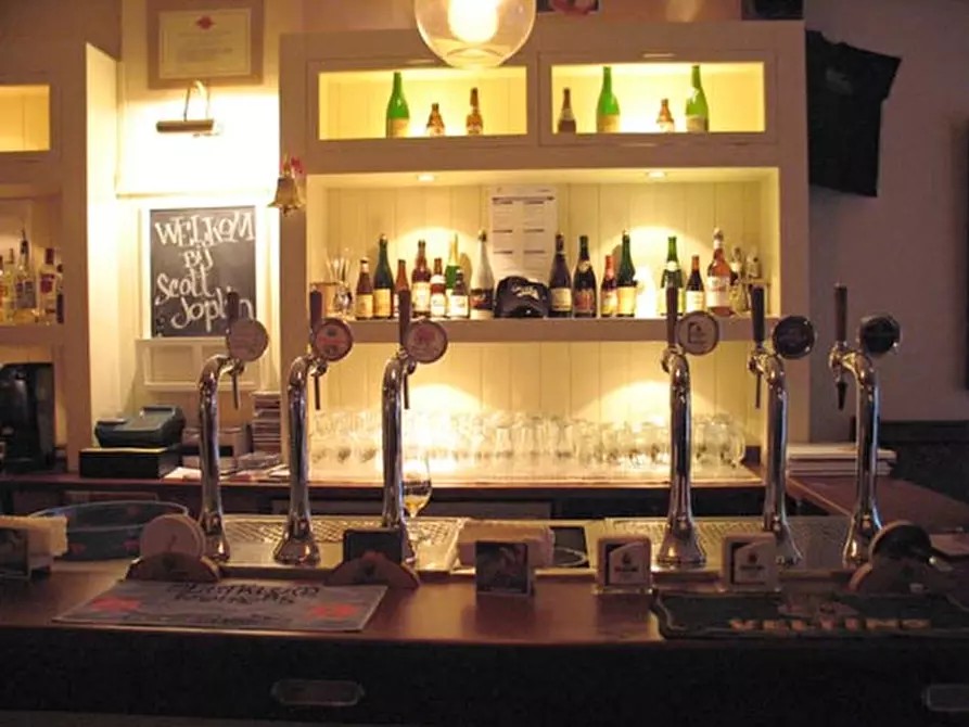 Immagine 1 di Attività commerciale in vendita  in Via Roma a Spinea