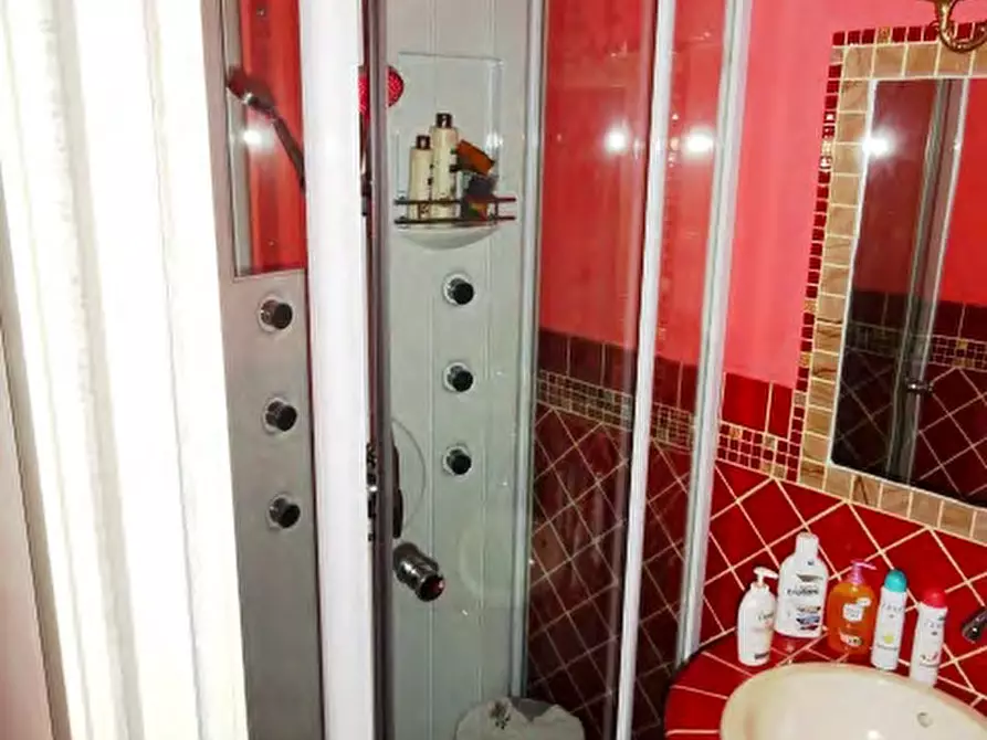 Immagine 8 di Appartamento in vendita  in Via Vincenzo Bellini 8 - 00043 Ciampino (RM) a Ciampino