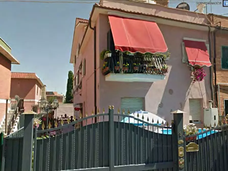 Immagine 11 di Appartamento in vendita  in Via Vincenzo Bellini 8 - 00043 Ciampino (RM) a Ciampino