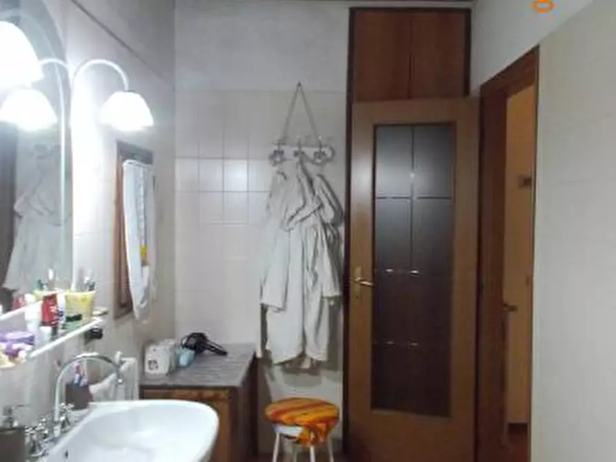 Immagine 8 di Appartamento in vendita  in via Mirasole 4 Laveno-Mombello (VA) a Laveno-Mombello