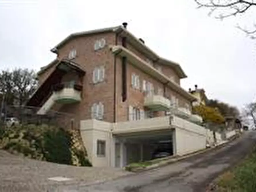 Immagine 2 di Appartamento in vendita  in Via VIA DEL MONTE  SNC - 61020 Petriano (PU) a Petriano