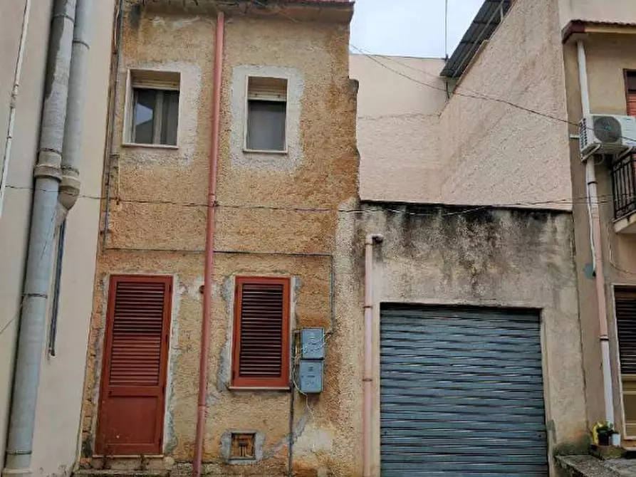 Immagine 15 di Appartamento in vendita  in Via Roma n 146 Partanna (TP) a Partanna