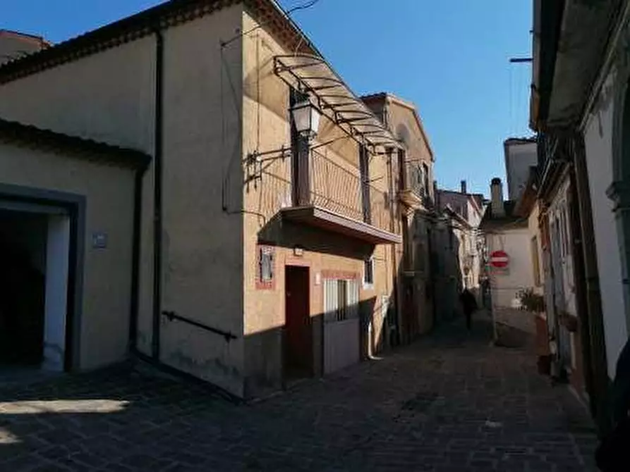 Immagine 14 di Appartamento in vendita  in Via Cafarelli, 118 - 85050 Tito (PZ) a Tito