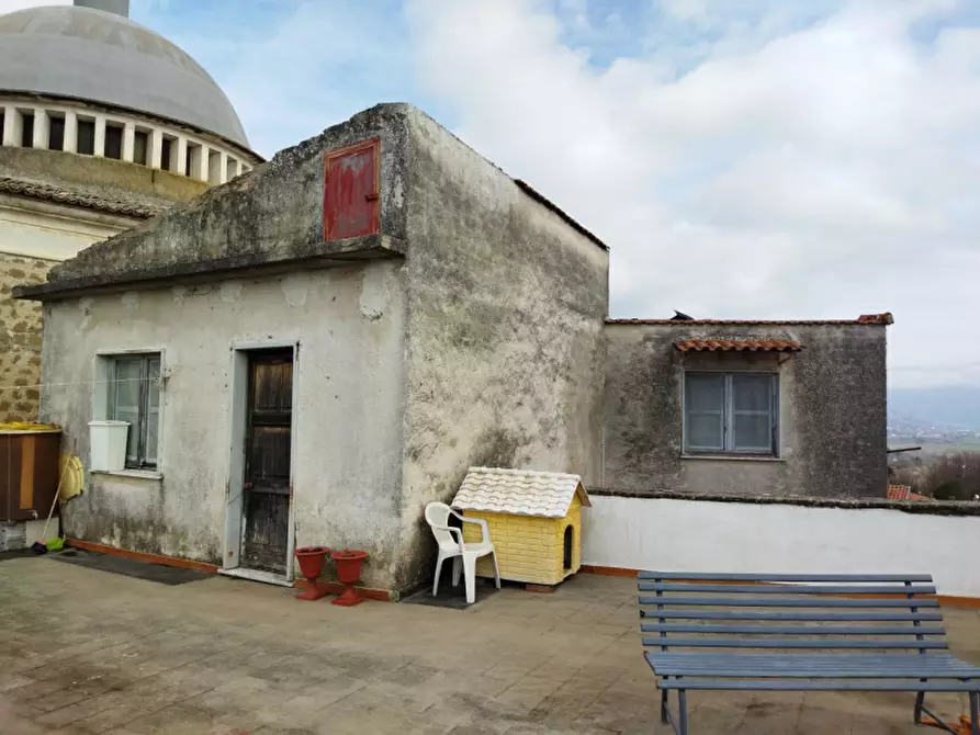 Immagine 1 di Appartamento in vendita  in Piazza San Giovanni n 19 - 81044 Tora e Piccilli (CE) a Tora E Piccilli