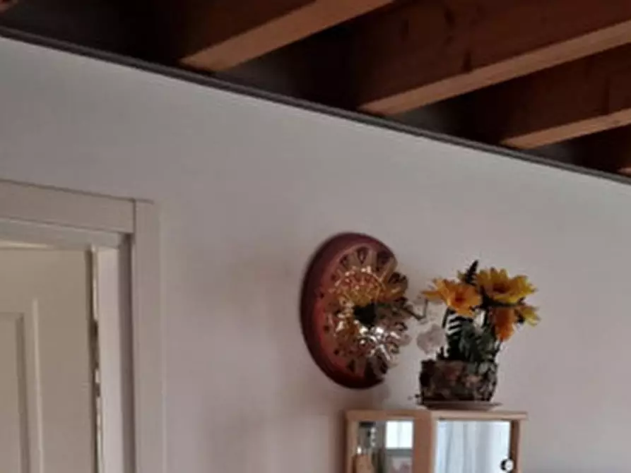 Immagine 2 di Appartamento in vendita  in Vicolo IV Novembre, 14 - 31017 Pieve del Grappa (TV) a Pieve Del Grappa