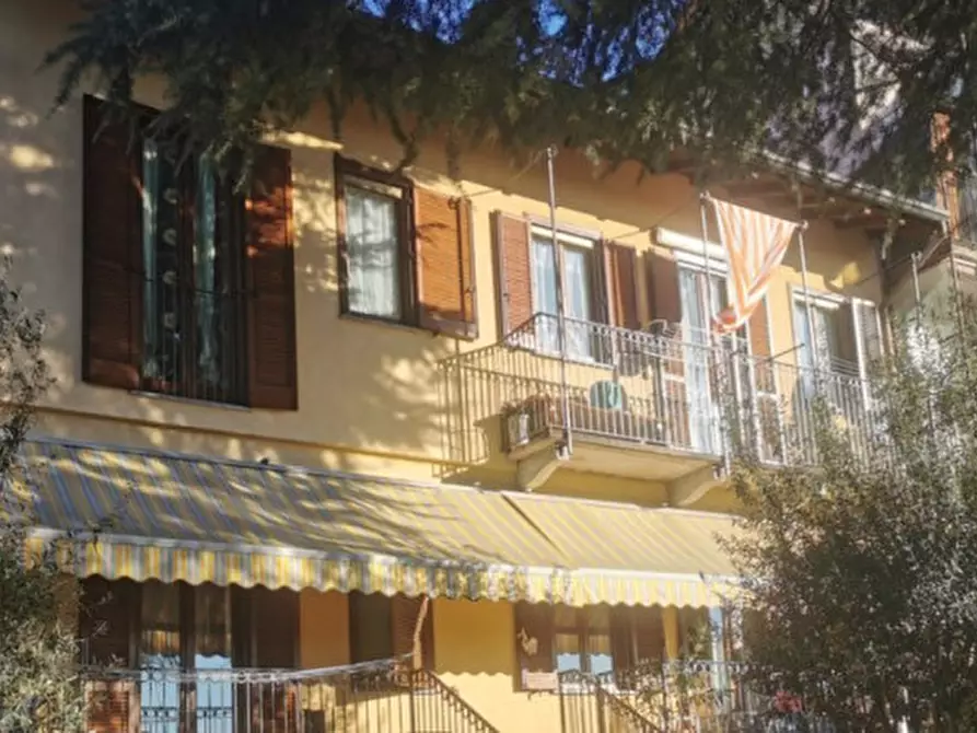 Immagine 1 di Appartamento in vendita  in Via del Rosario n 6 Fraz Mezzana Superiore - 21019 Somma Lombardo (VA) a Somma Lombardo