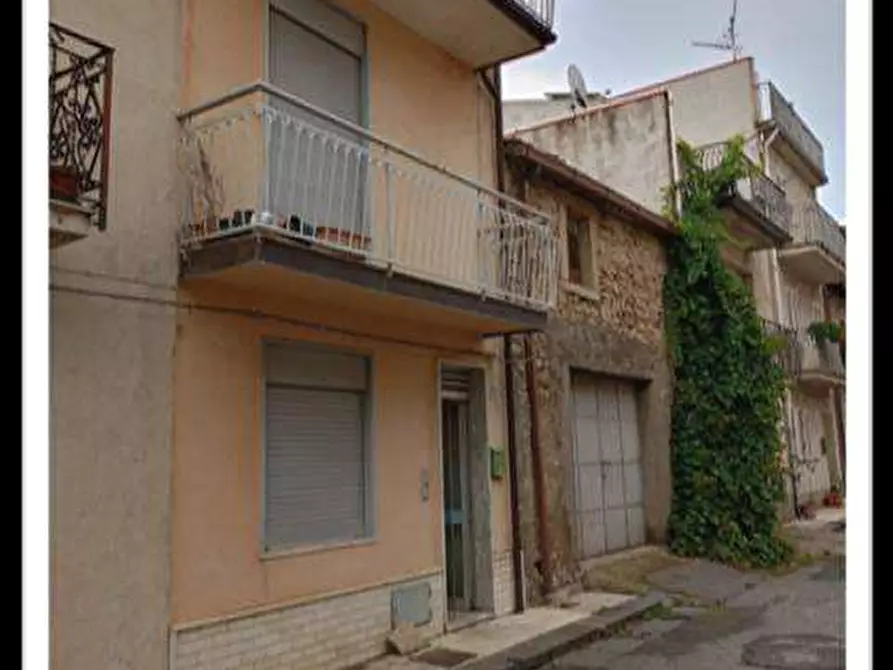 Immagine 1 di Appartamento in vendita  in Via napoleone bonaparte 35 - 98065 Montalbano Elicona (ME) a Montalbano Elicona