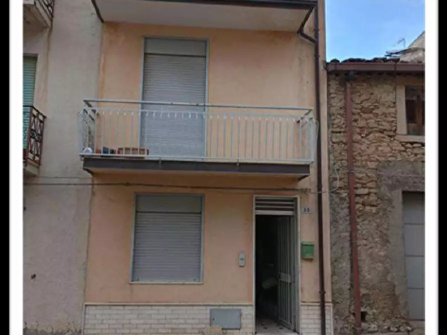 Immagine 6 di Appartamento in vendita  in Via napoleone bonaparte 35 - 98065 Montalbano Elicona (ME) a Montalbano Elicona