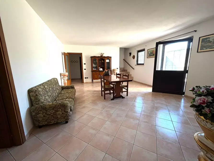 Immagine 33 di Villa in vendita  a Villafranca Di Verona