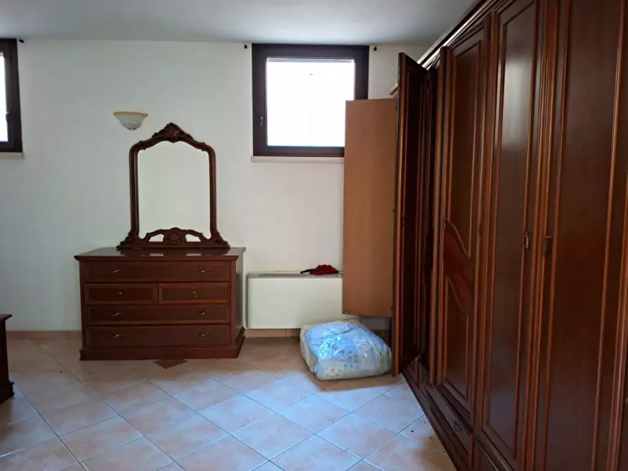 Immagine 37 di Villa in vendita  a Villafranca Di Verona