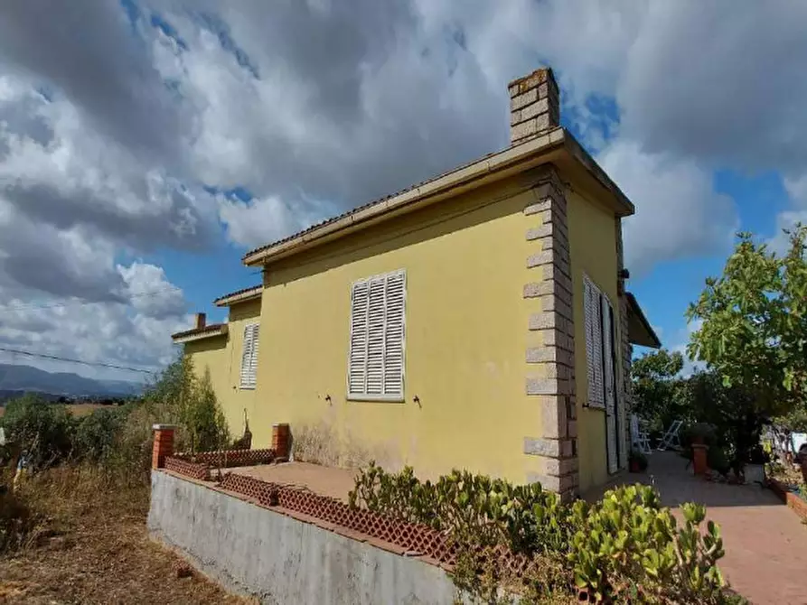 Immagine 3 di Villa in vendita  in Via del Vermentino, 5, 07022 Berchidda SS, Italia a Berchidda