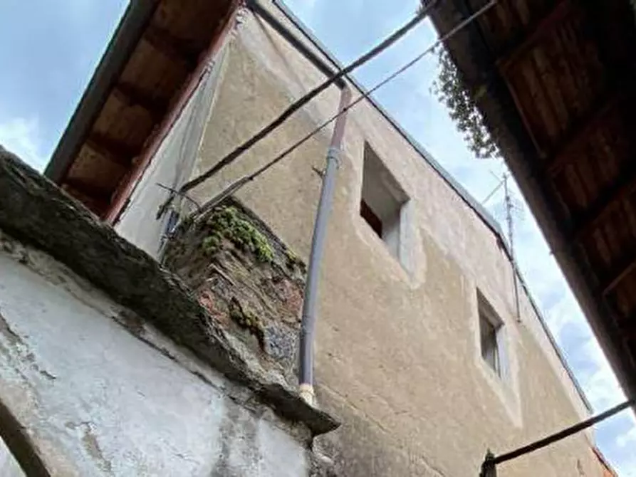 Immagine 15 di Appartamento in vendita  in Via Guglielmo Marconi 25 - 21050 Besano (VA) a Besano