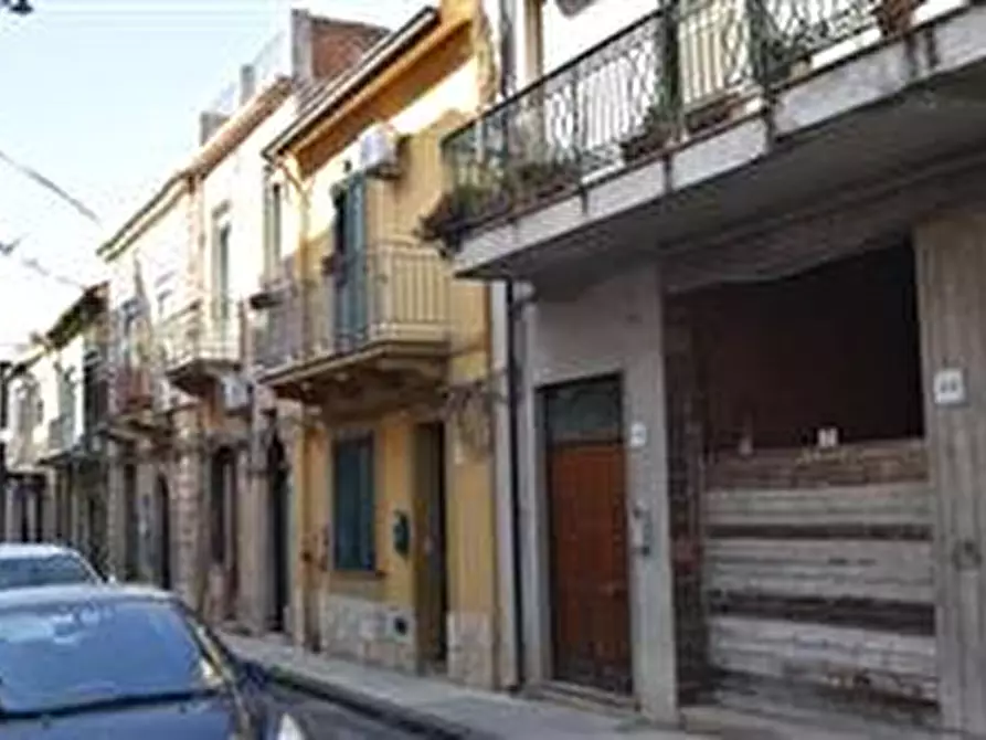 Immagine 5 di Appartamento in vendita  in Via Domenico Scinà 109/111 - 98051 Barcellona Pozzo di Gotto (ME) a Barcellona Pozzo Di Gotto