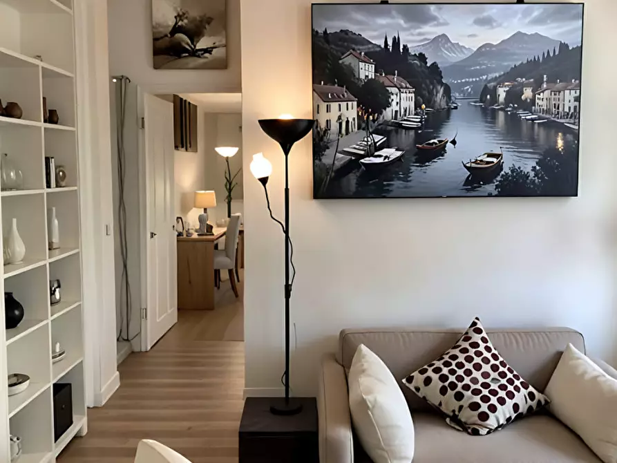 Immagine 3 di Appartamento in vendita  in Via  Zabarella a Padova