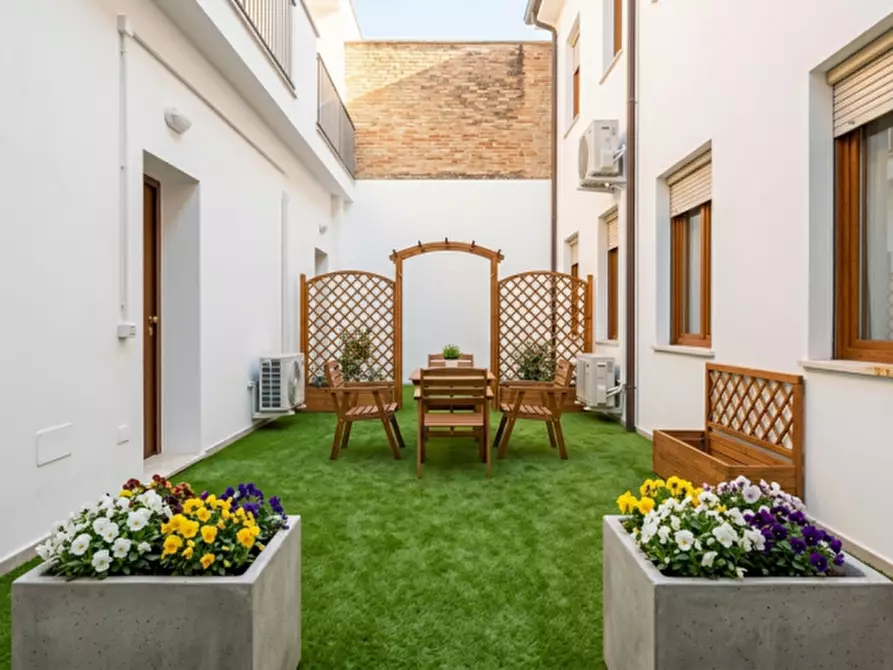 Immagine 8 di Appartamento in vendita  in Via  Zabarella a Padova
