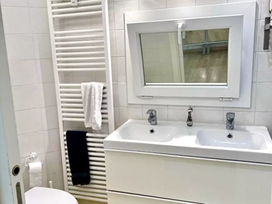 Immagine 29 di Appartamento in vendita  in Via  Zabarella a Padova