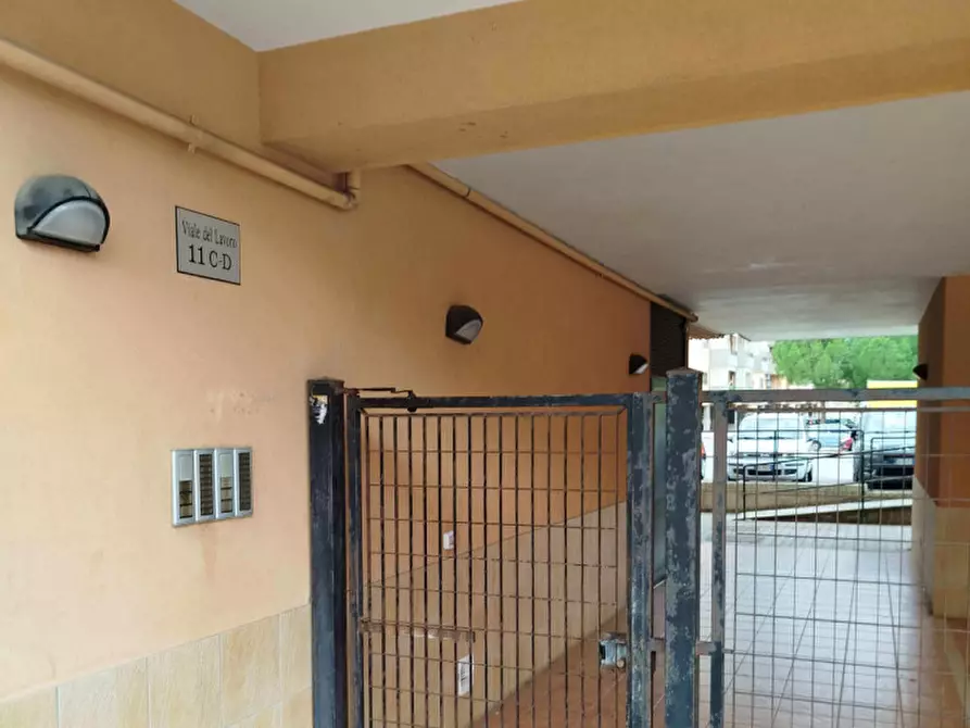 Immagine 1 di Appartamento in vendita  in Viale del Lavoro n 11 - Taranto (TA) a Taranto