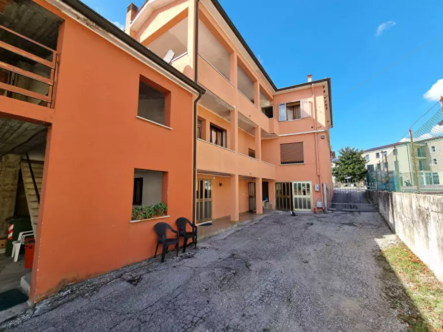 Immagine 1 di Casa indipendente in vendita  in via roma a Lozzo Atestino