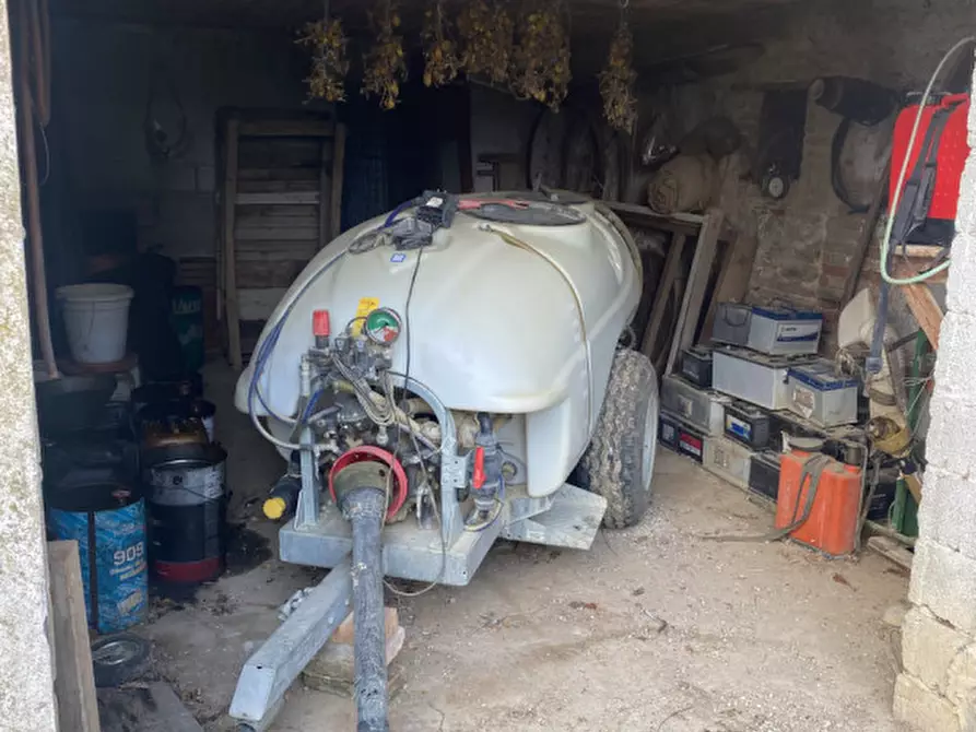 Immagine 2 di Rustico / casale in vendita  in Località Spinaci, 64026 Roseto degli Abruzzi TE, Italia a Roseto Degli Abruzzi