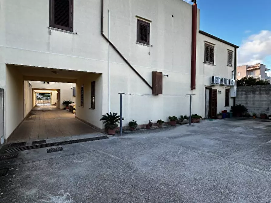Immagine 3 di Villa in vendita  in Via Firenze, 78, 91015 Custonaci TP, Italia a Custonaci