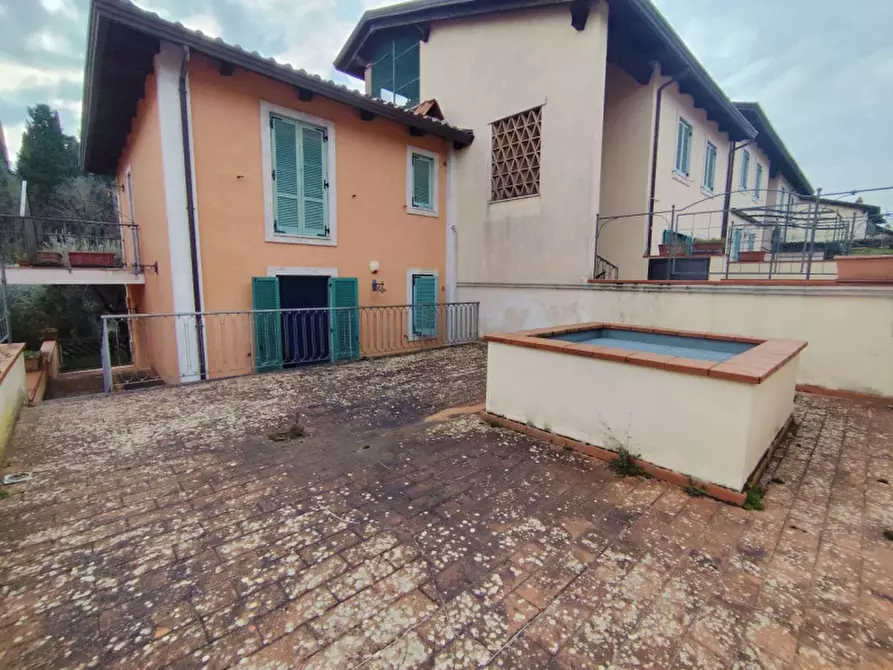 Immagine 10 di Appartamento in vendita  in Via Unione Europea, 12, 53040 Cetona SI, Italia a Cetona