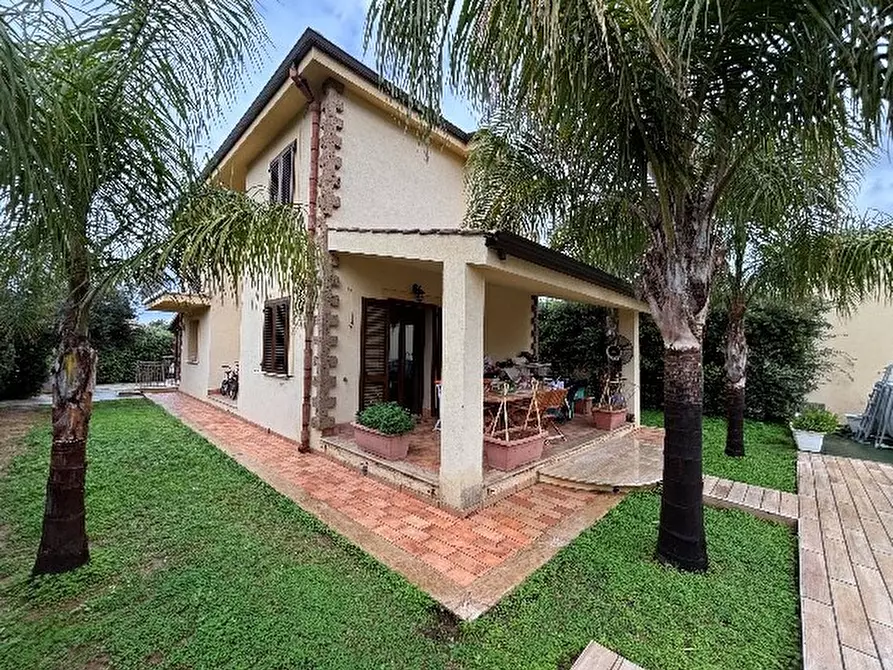 Immagine 16 di Villa in vendita  in Via del Cormorano, 90044 Carini PA, Italia a Carini