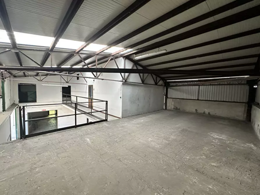 Immagine 7 di Capannone industriale in affitto  in Via Luigi Coletti a Venezia