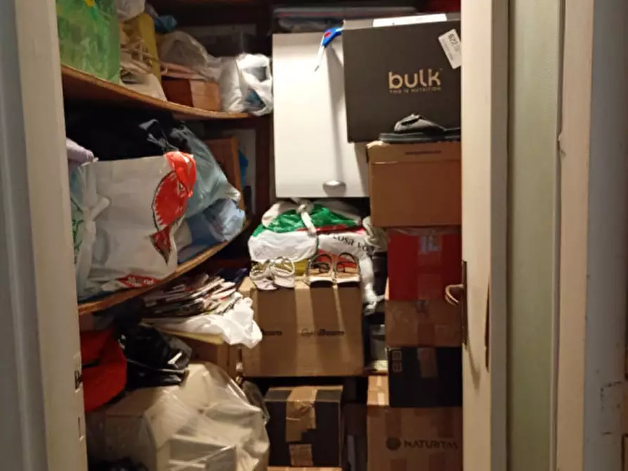 Immagine 9 di Appartamento in vendita  in via E.A Mario 25 a Napoli