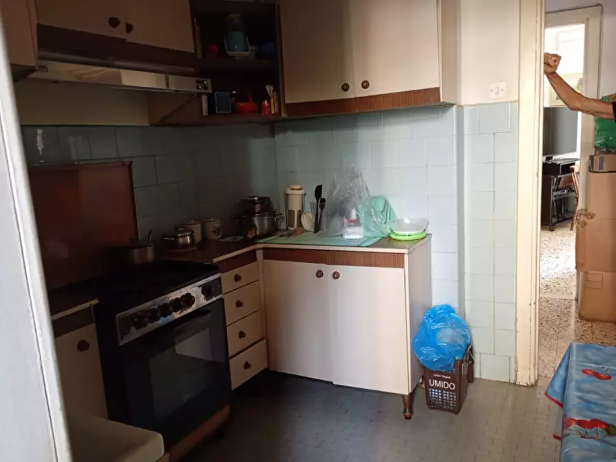 Immagine 18 di Appartamento in vendita  in via E.A Mario 25 a Napoli