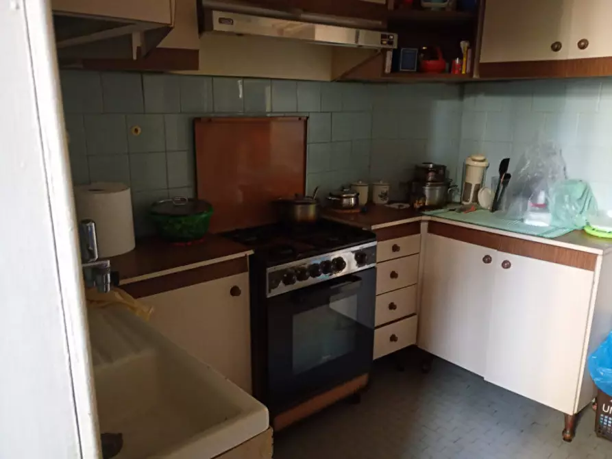 Immagine 22 di Appartamento in vendita  in via E.A Mario 25 a Napoli