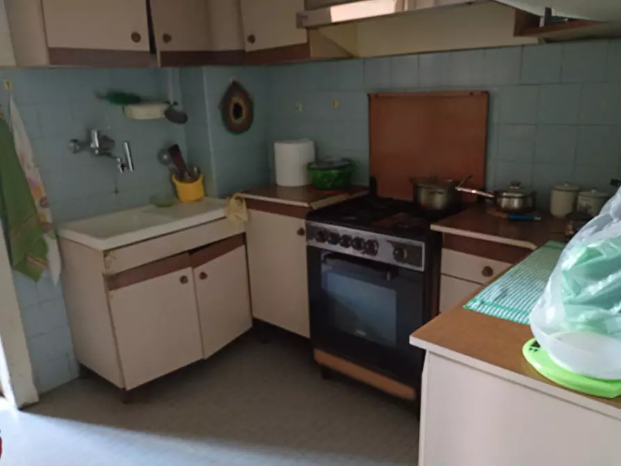 Immagine 25 di Appartamento in vendita  in via E.A Mario 25 a Napoli