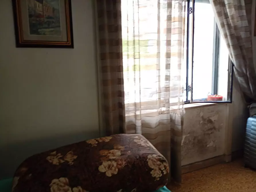 Immagine 29 di Appartamento in vendita  in via E.A Mario 25 a Napoli