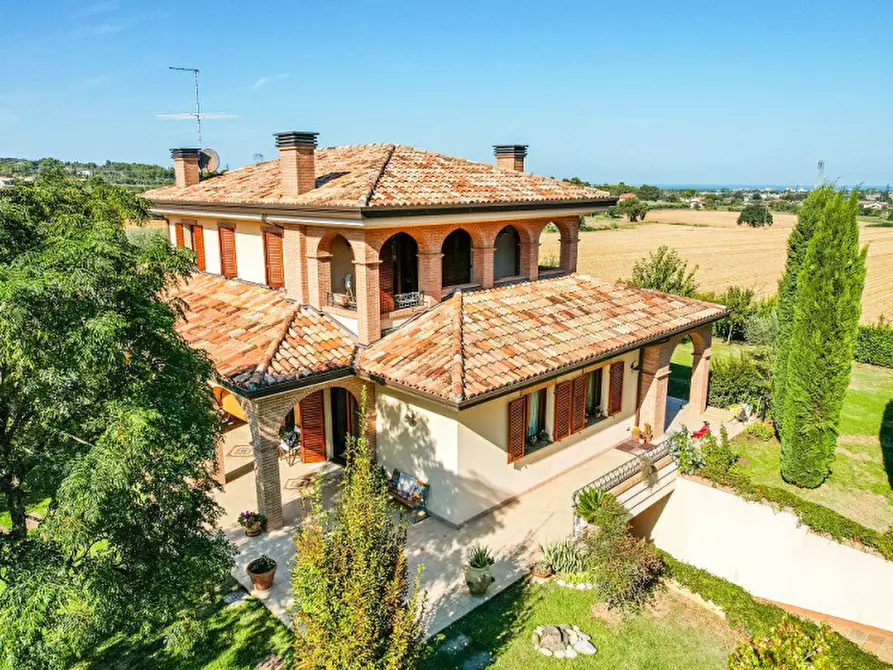 Immagine 1 di Villa in vendita  in via San Giovanni a Misano Adriatico