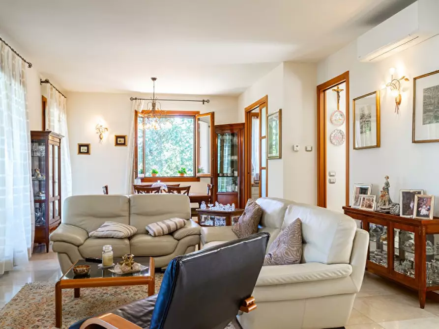 Immagine 5 di Villa in vendita  in via San Giovanni a Misano Adriatico