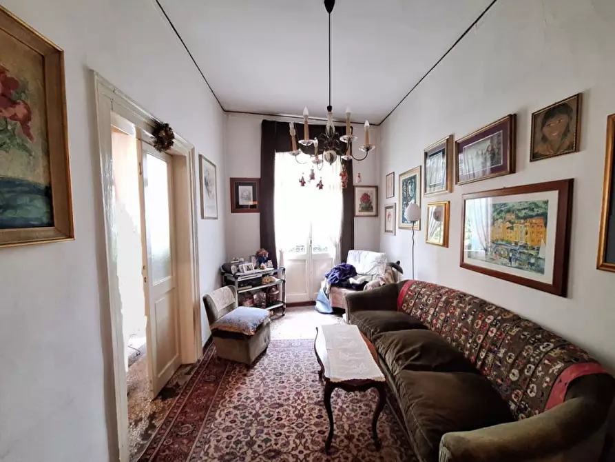 Immagine 1 di Palazzo in vendita  in Corso del Popolo a Rovigo